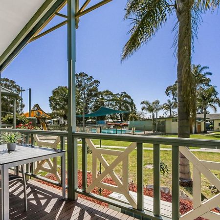 Paynesville Holiday Park Екстериор снимка